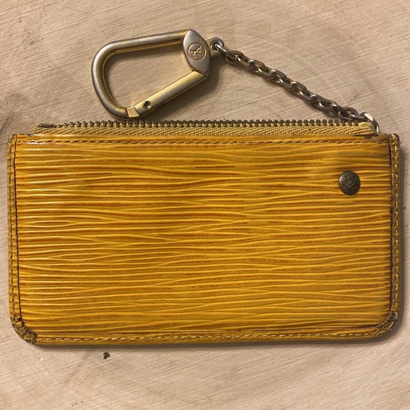 Louis Vuitton Yellow Epi Key Pouch - Picture 3 of 9